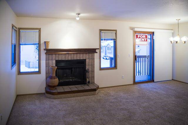 Living Room, Fireplace, Deck - 1711 Elcadore Dr