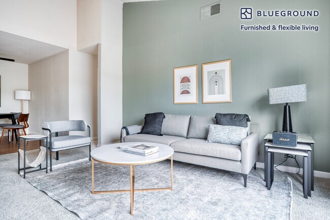 Foto del edificio - 243 Rock Harbor Ln