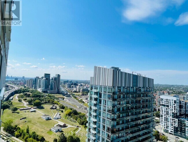 Building Photo - 85 Queens Wharf Rd