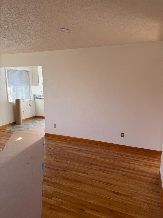 Foto del edificio - 1703 Winchell Ave