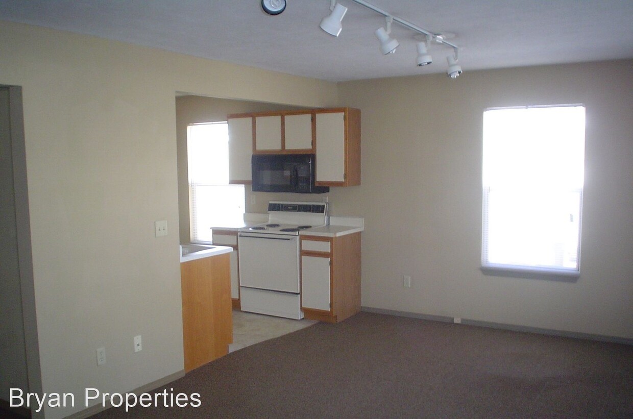 Primary Photo - 1024 E Walnut St