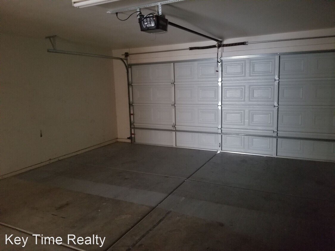 Primary Photo - 3 br, 2 bath House - 2086 E. Jamie Road