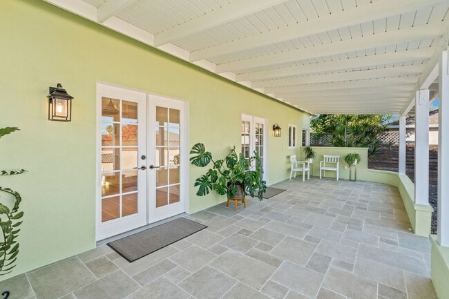 Building Photo - 4565 Estrella Ave