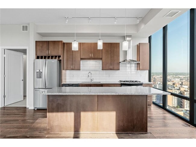 Building Photo - 465 Nicollet Mall