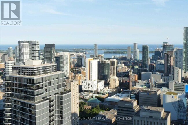 Building Photo - 7 Grenville St