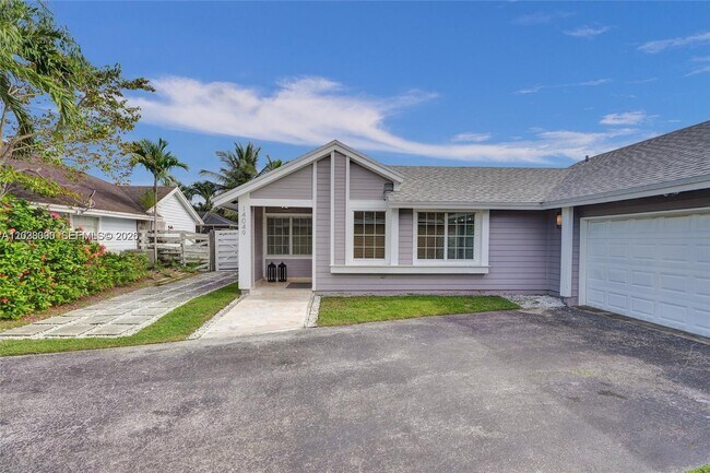 Foto del edificio - 14049 SW 103rd Terrace