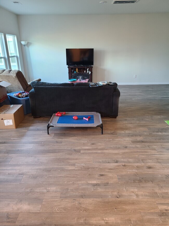 Building Photo - 439 Richfield Way