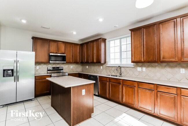 Building Photo - 12302 Lawson Creek Dr