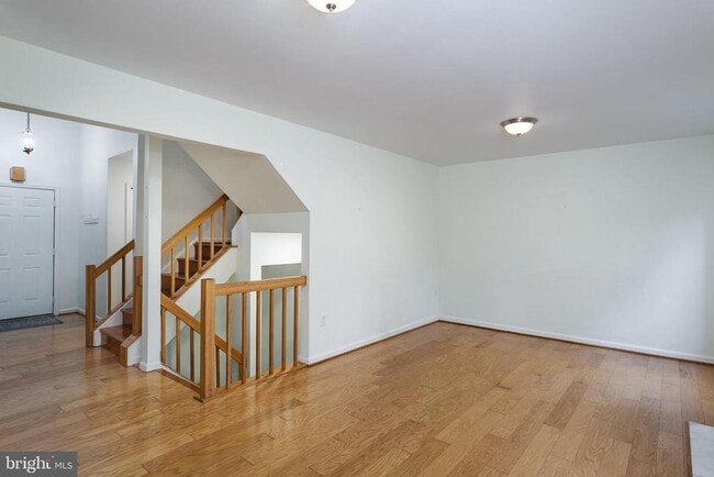 Foto del edificio - 14 Tivoli Lake Ct