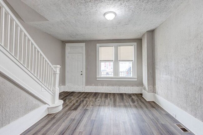 Foto del edificio - 1303 Poplar Grove St