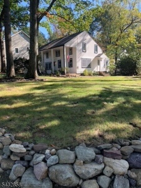 Building Photo - 6 Standish Ln