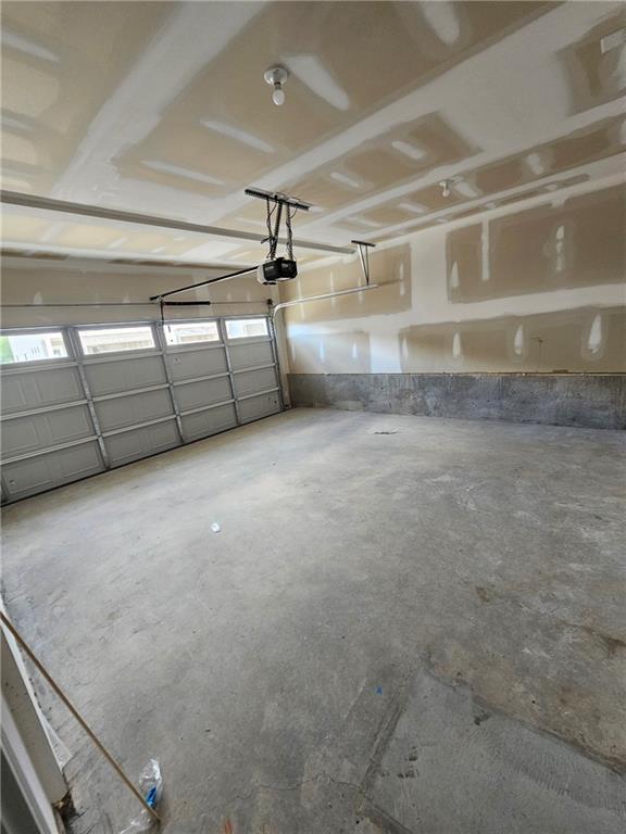 Foto del edificio - 2460 Ravencliff Dr