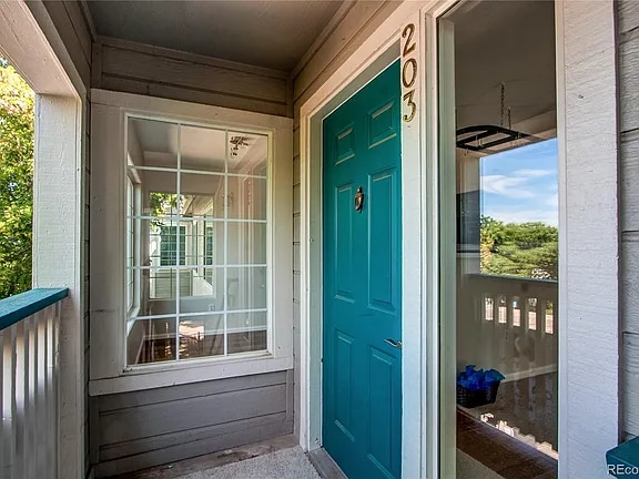 Building Photo - 8416 Pebble Creek Way