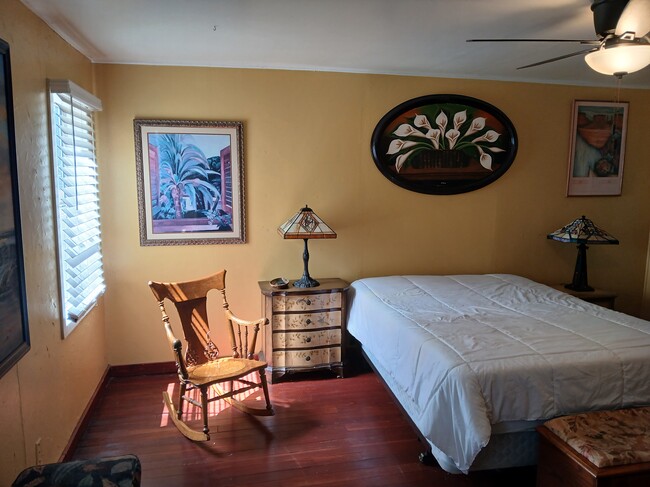 Building Photo - 558 Dameron Dr
