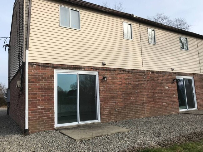Building Photo - 1254 Argonne Dr