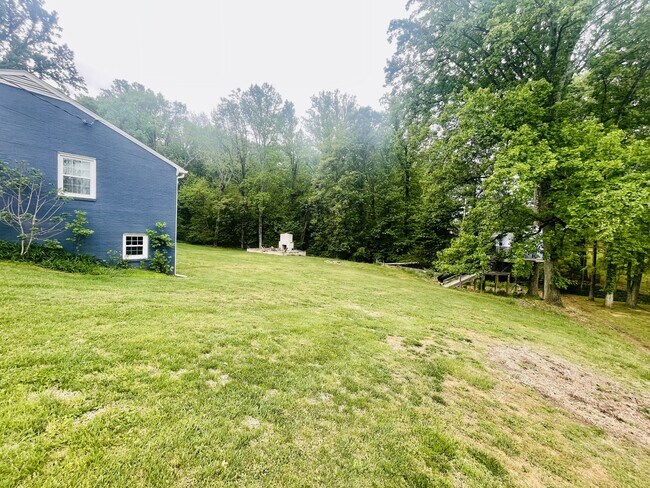 Foto del edificio - 190 Westridge Cir