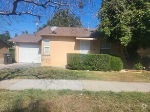 Building Photo - 3315 Fairmount Blvd