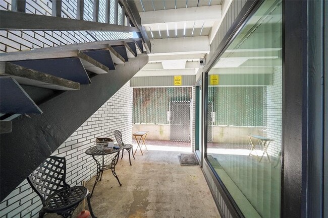 Foto del edificio - 311 Hawthorne St