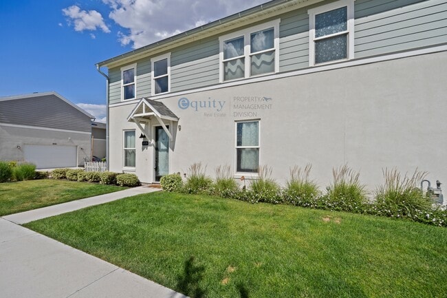 Photo - 10539 Liv Way (South Jordan, UT) House