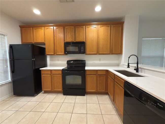 Building Photo - 10805 Savannah Wood Ct