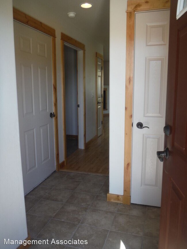 Foto del edificio - 3 br, 2.5 bath House - 3328 W. Babcock, Un...