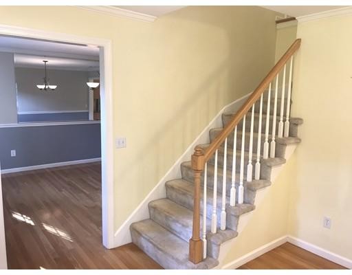 Foto principal - 13 Littlefield Rd