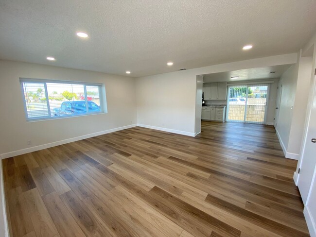 Foto del edificio - Completely Remodeled 3 Bedroom Cypress Hou...