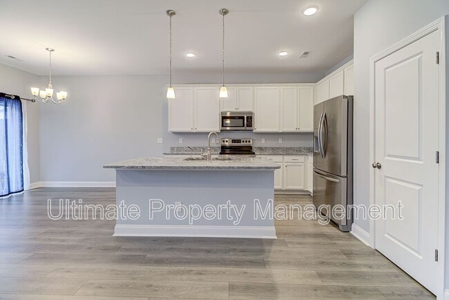 Building Photo - 1645 Bratton Court