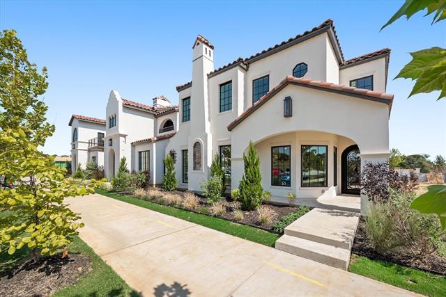 Building Photo - 2959 Sunset Blvd