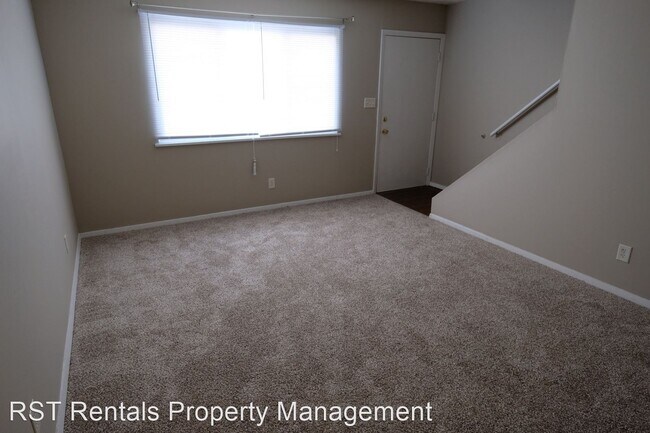 Foto del edificio - 327 Riley Dr