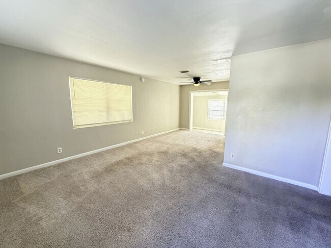 Foto del edificio - 10252 Haverford Rd