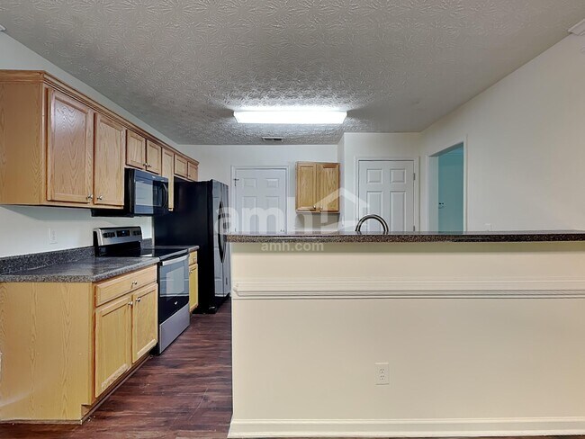 Foto del edificio - 104 Arbor Creek Way