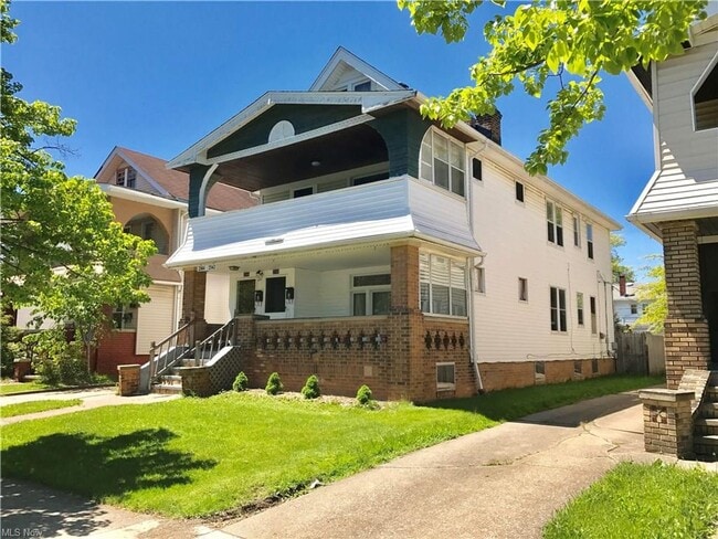 Building Photo - 2144 Waterbury Rd