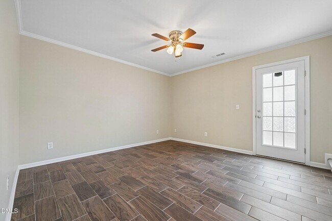 Foto del edificio - 278 S Raleigh St