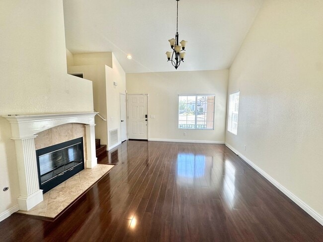 Foto del edificio - Gorgeous Eastlake Home in a Highly Sought-After Community!!