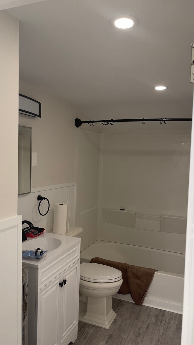 Bathroom - 2628 Clinton St
