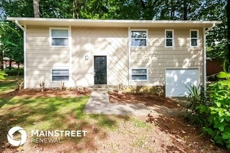 Building Photo - 2412 Fairway Ct SW