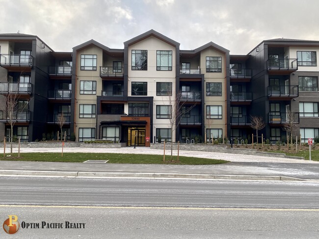 Building Photo - 32690 14 Av