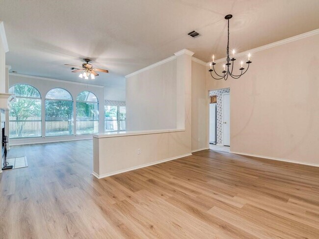 Foto del edificio - Hunters Chase Subdivision / Northwest Austin / 3 bedrooms, 2 baths / One Story / Round Rock Schools