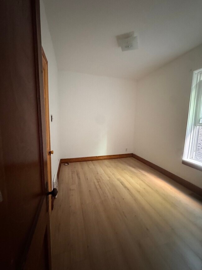 Foto del edificio - 7337 N Honore St