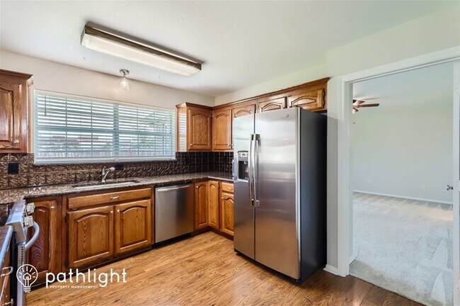 Foto del edificio - 101 E 7th St