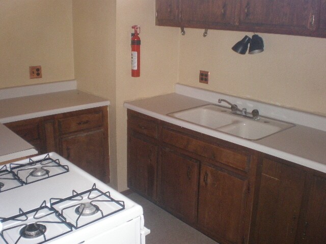 Building Photo - Single level one bedroom.