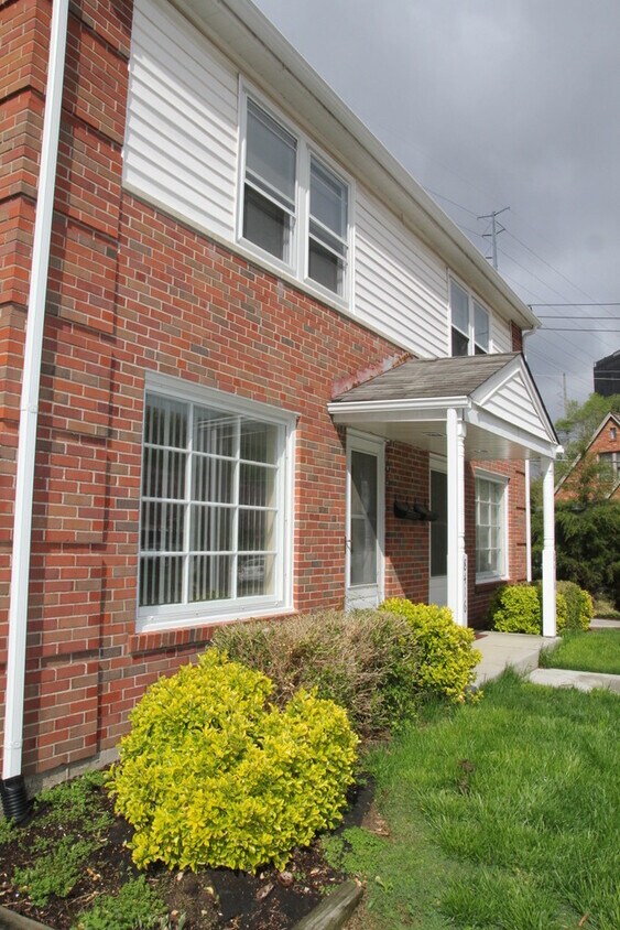 Primary Photo - 8416 Winzenburg Dr