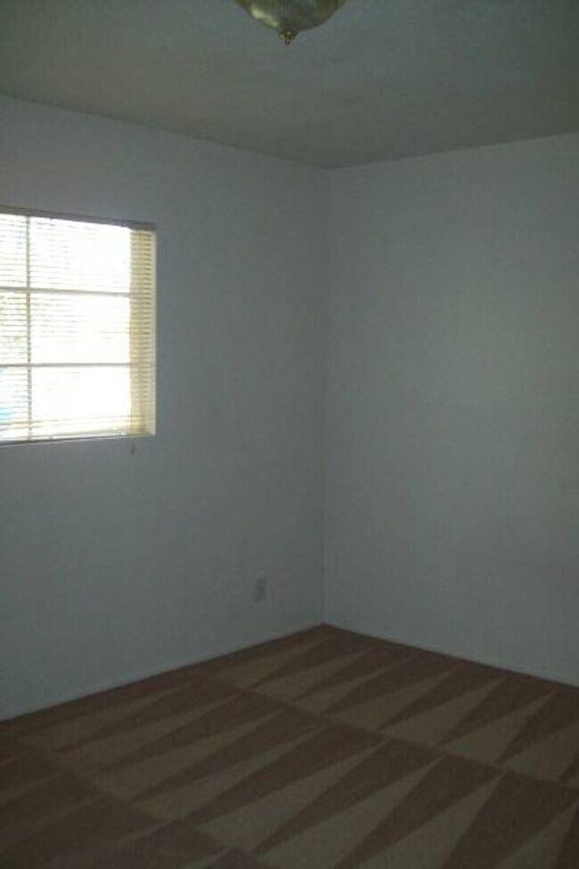 Foto del edificio - Spacious 3-Bedroom Home in Prime Tempe Loc...