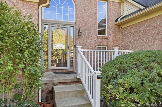 Foto del edificio - 1625 Emerald Pines Dr