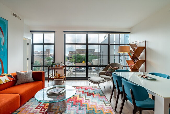 Foto del edificio - 2030 8th St NW