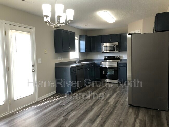 Foto del edificio - 4011 Summitview Dr