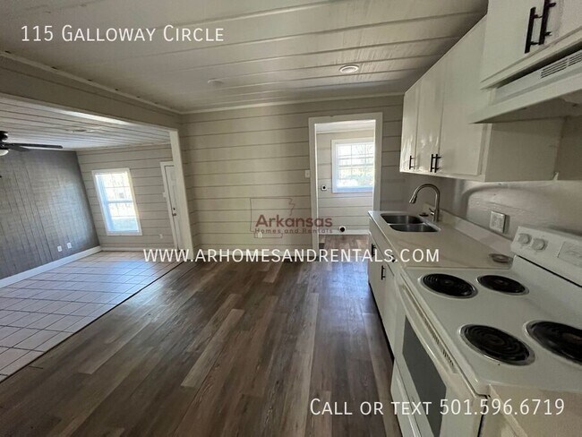 Foto del edificio - 115 Galloway Cir