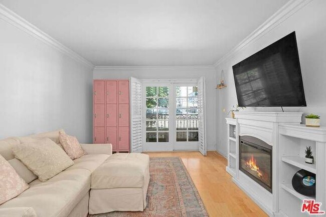 Foto del edificio - 1125 Pico Blvd