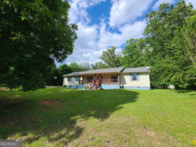 Building Photo - 673 Newton Rd